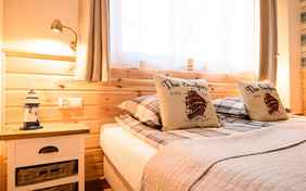 2. Schlafzimmer im Holzhaus